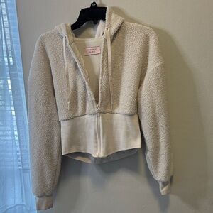Victoria's Secret cream cropped Sherpa Zip-Up Small